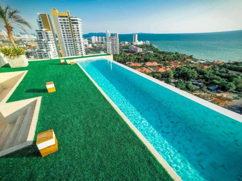 The Andromeda Condominium Seaview Pattaya Exterior photo