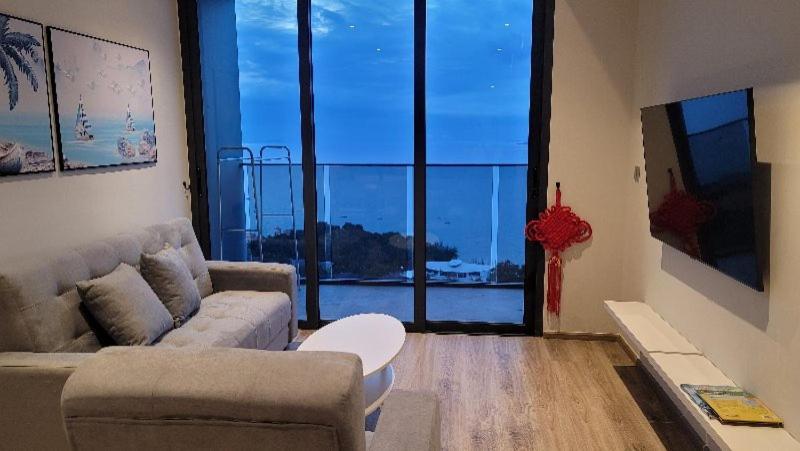 The Andromeda Condominium Seaview Pattaya Room photo