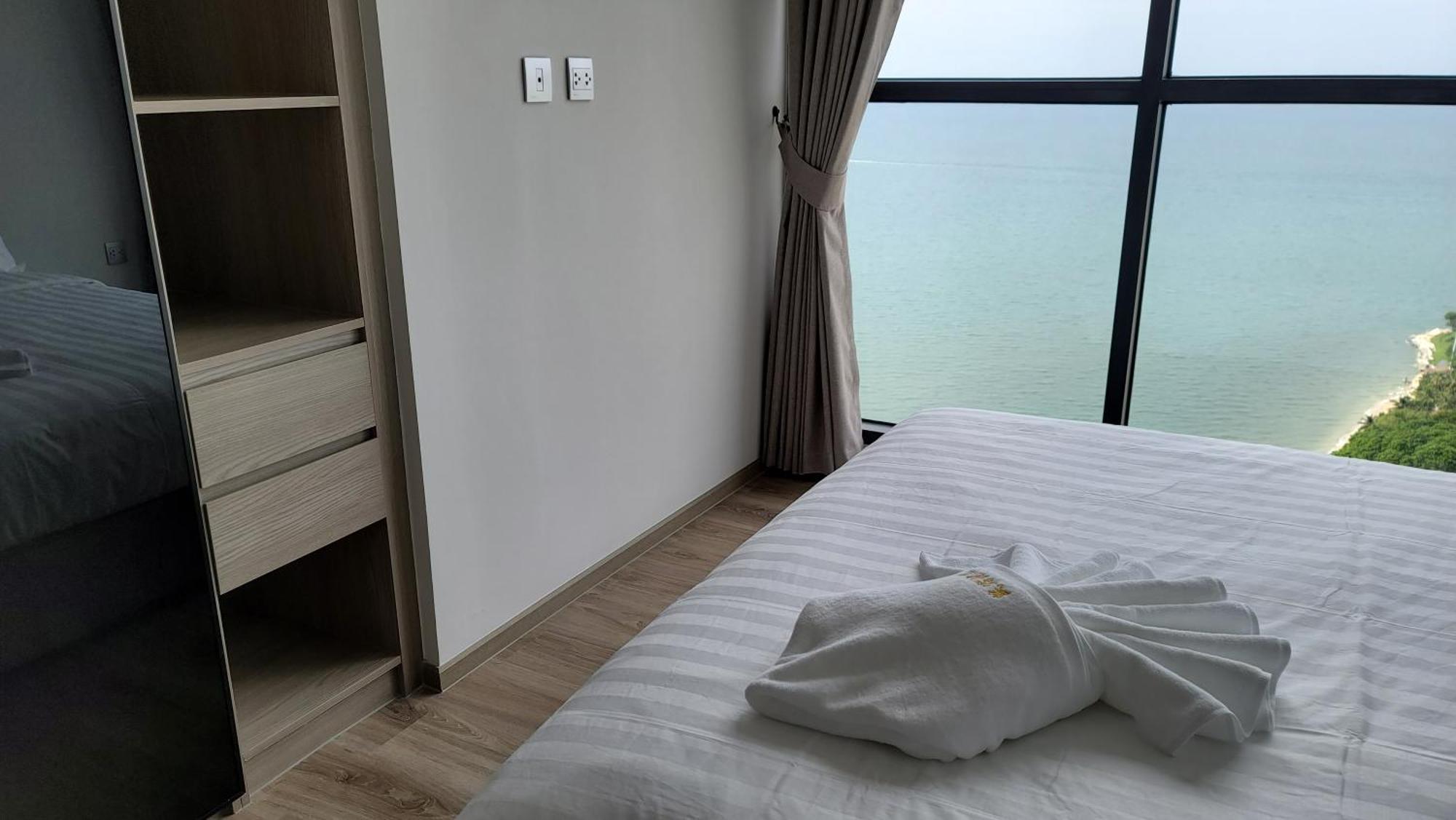 The Andromeda Condominium Seaview Pattaya Room photo