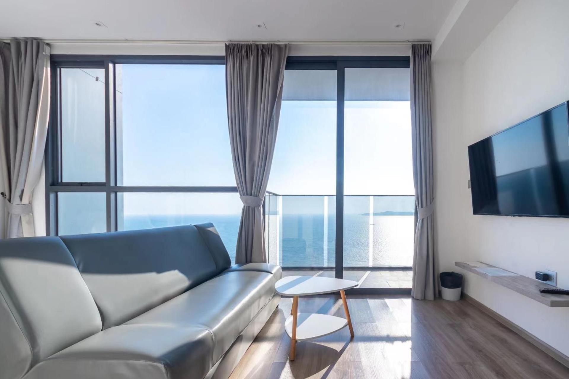 The Andromeda Condominium Seaview Pattaya Room photo