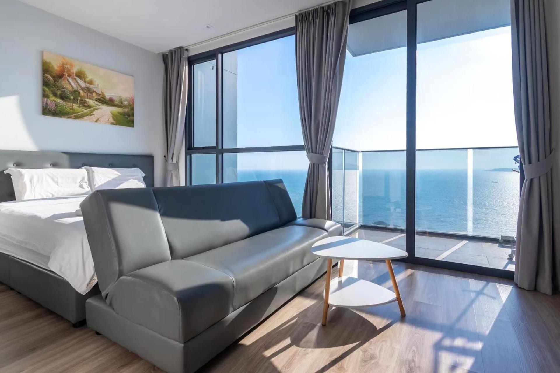 The Andromeda Condominium Seaview Pattaya Room photo